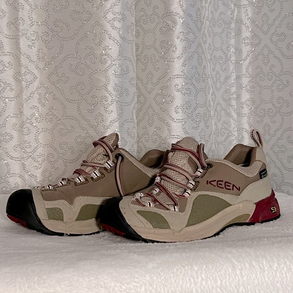 Keen Shoes - Keen hiking shoes